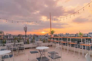 Bỏ túi 22 rooftop Sài Gòn có view ôm trọn cả thành phố